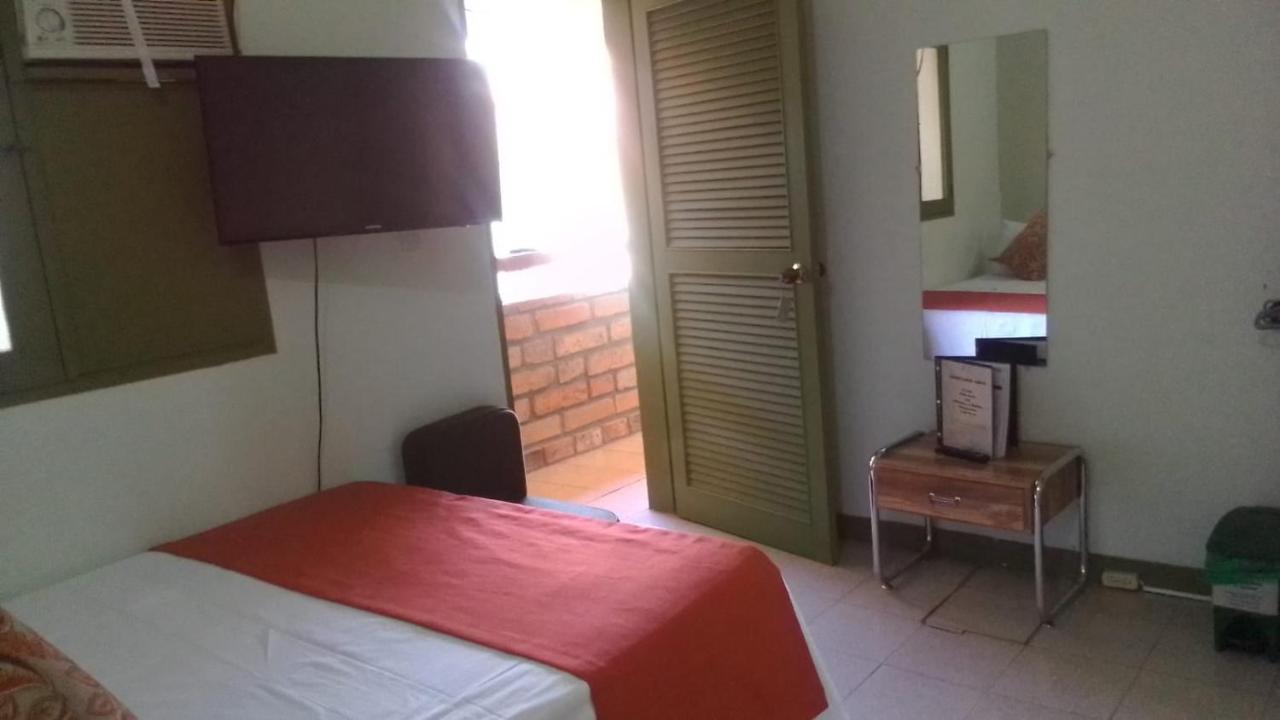 Hosteria De La Plaza Menor سانتا في دي أنتيوكيا المظهر الخارجي الصورة