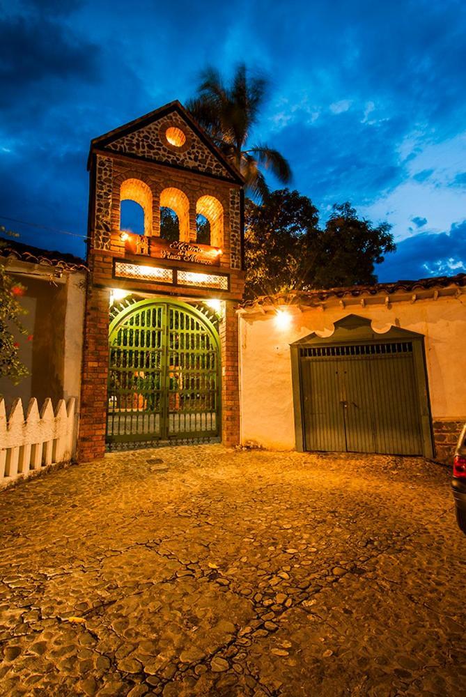 Hosteria De La Plaza Menor سانتا في دي أنتيوكيا المظهر الخارجي الصورة